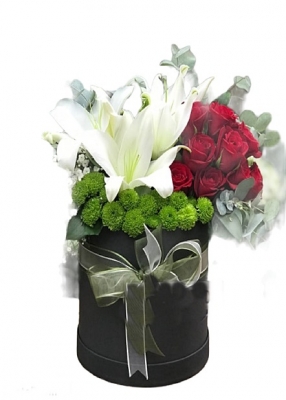  Kutuda 10 adet gül lilyum kırzantem Çiçek - Bgh139